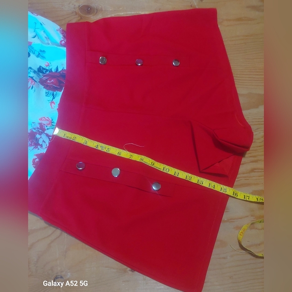 2 piece shorts and halter top summer outfit. - Picture 3 of 7